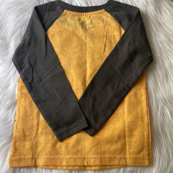 Disney’s Pluto shirt. - Picture 2 of 5